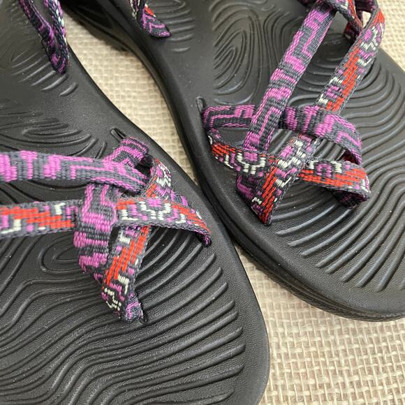 Chacos Boulder Z2 Purple Red Black Sandals, Hikers, Adjustable, Women's 8 - Picture 2 of 7
